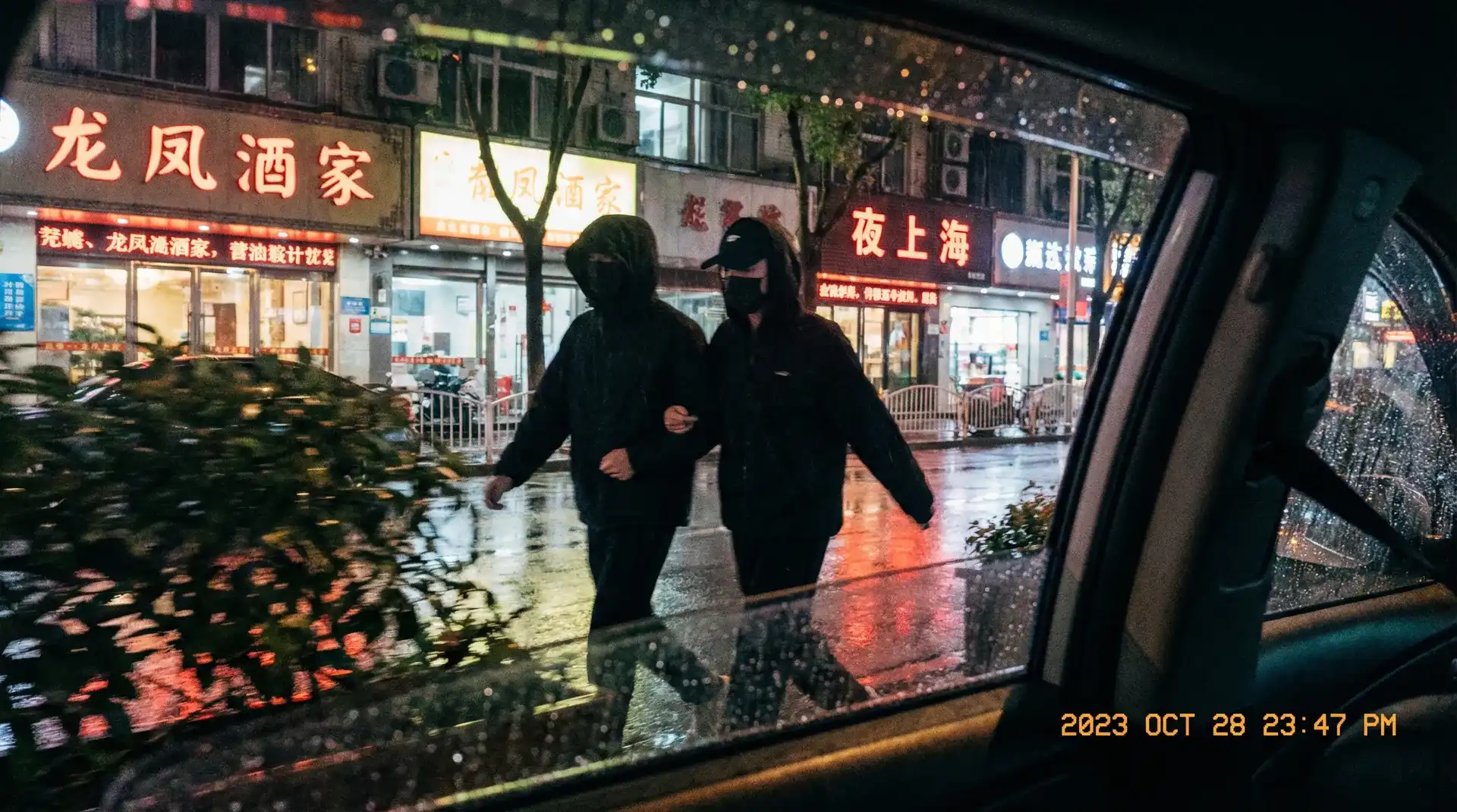 《小马拉大车》小马拉大车最新地址::热门小马拉大车视频大全 - 顶流明星深夜密会现场抓拍照片